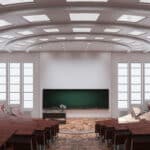 Regulación de las Universidades en España: Enseñanzas propias y formación ermanente