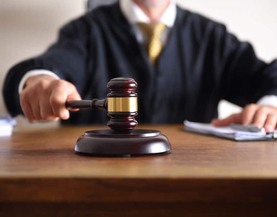 Sentencia del Tribunal Supremo: Plazo de caducidad de procedimientos de resolución contractual fijado en 3 meses